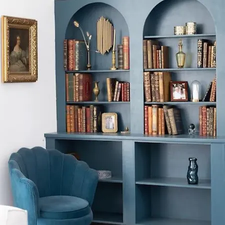 Front Cap D'antibes Вилла