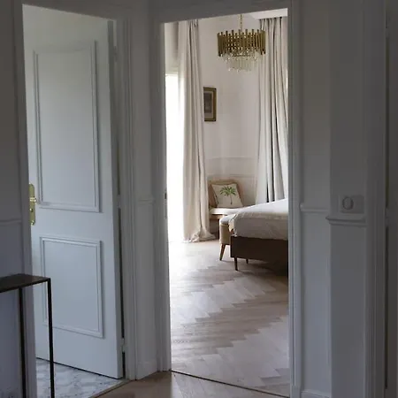 Front Cap D'antibes Vila *