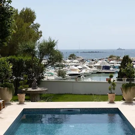 Front Cap D'antibes فيلة