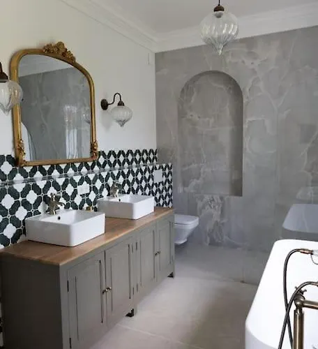 Front Cap D'antibes *