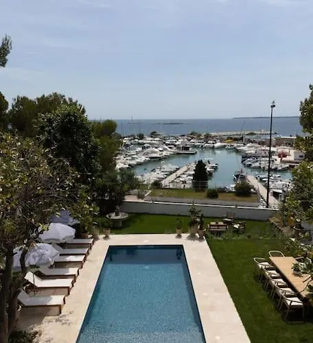 Front Cap D'antibes Antibes