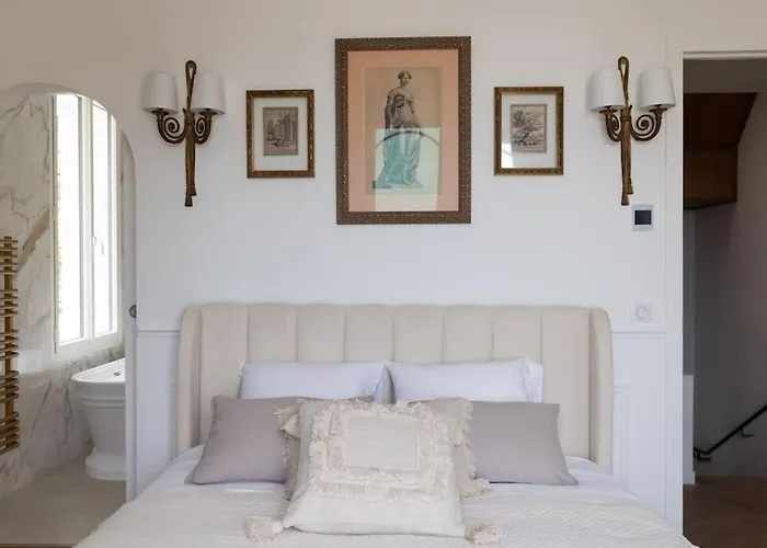 Front Cap D'antibes Villa Antibes