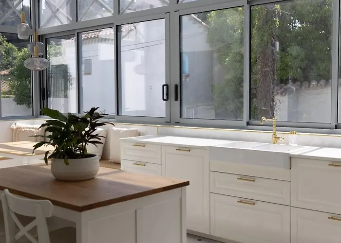 Front Cap D'antibes Villa Antibes