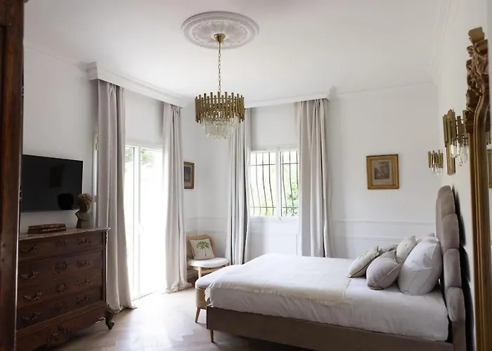 Front Cap D'antibes Antibes